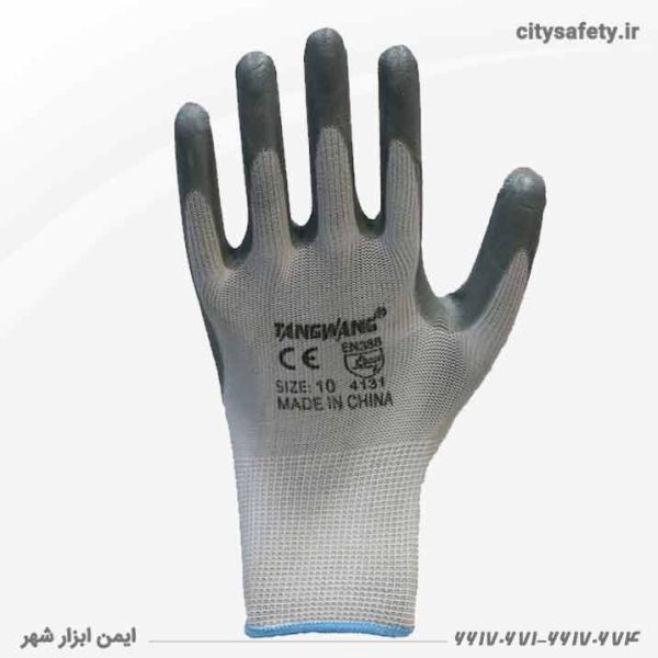 Tong-Wang-gray-floor-gloves
